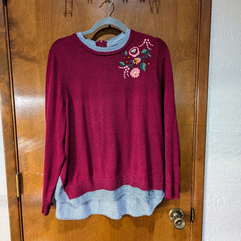 Crown and Ivy maroon floral embroidered embroidery striped sweater 1x RN31104